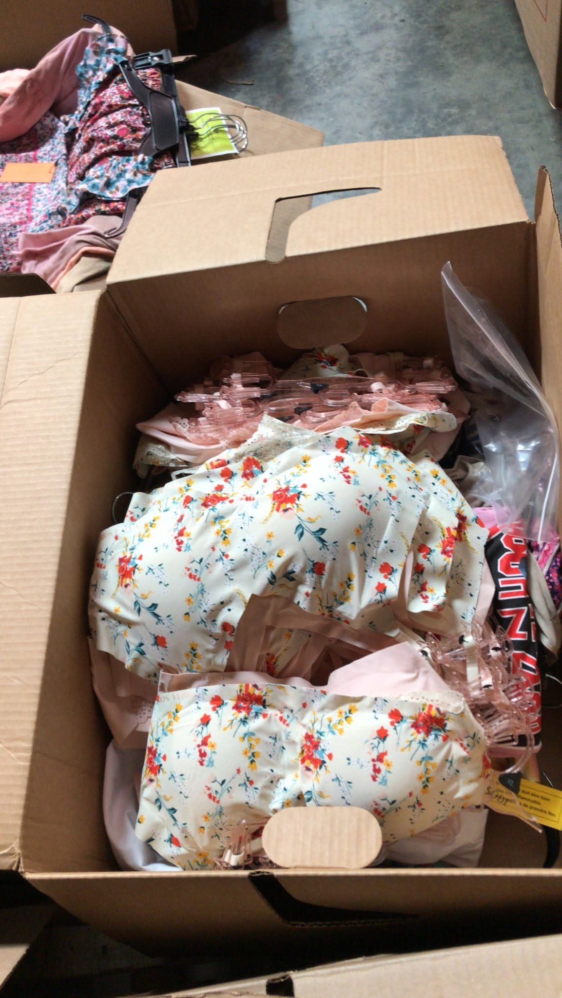 Nordstrom Clothing Pallets - Image 2