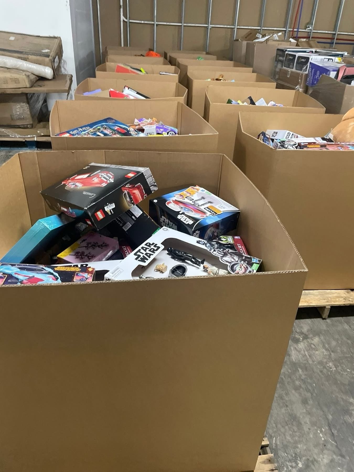 Premium Toys Liquidation 500 Pieces Per Pallet - Image 7