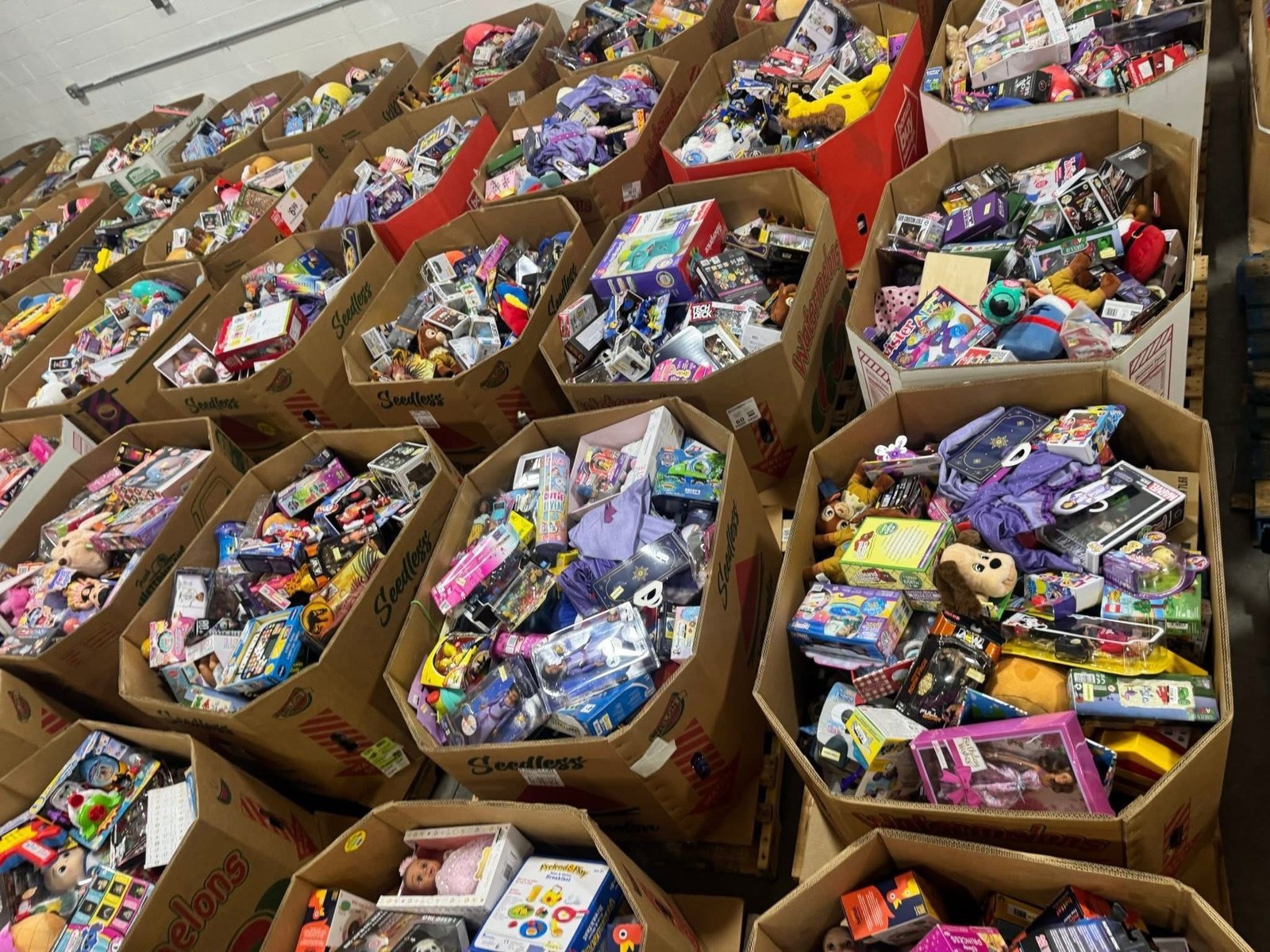 Premium Toys Liquidation 500 Pieces Per Pallet - Image 18