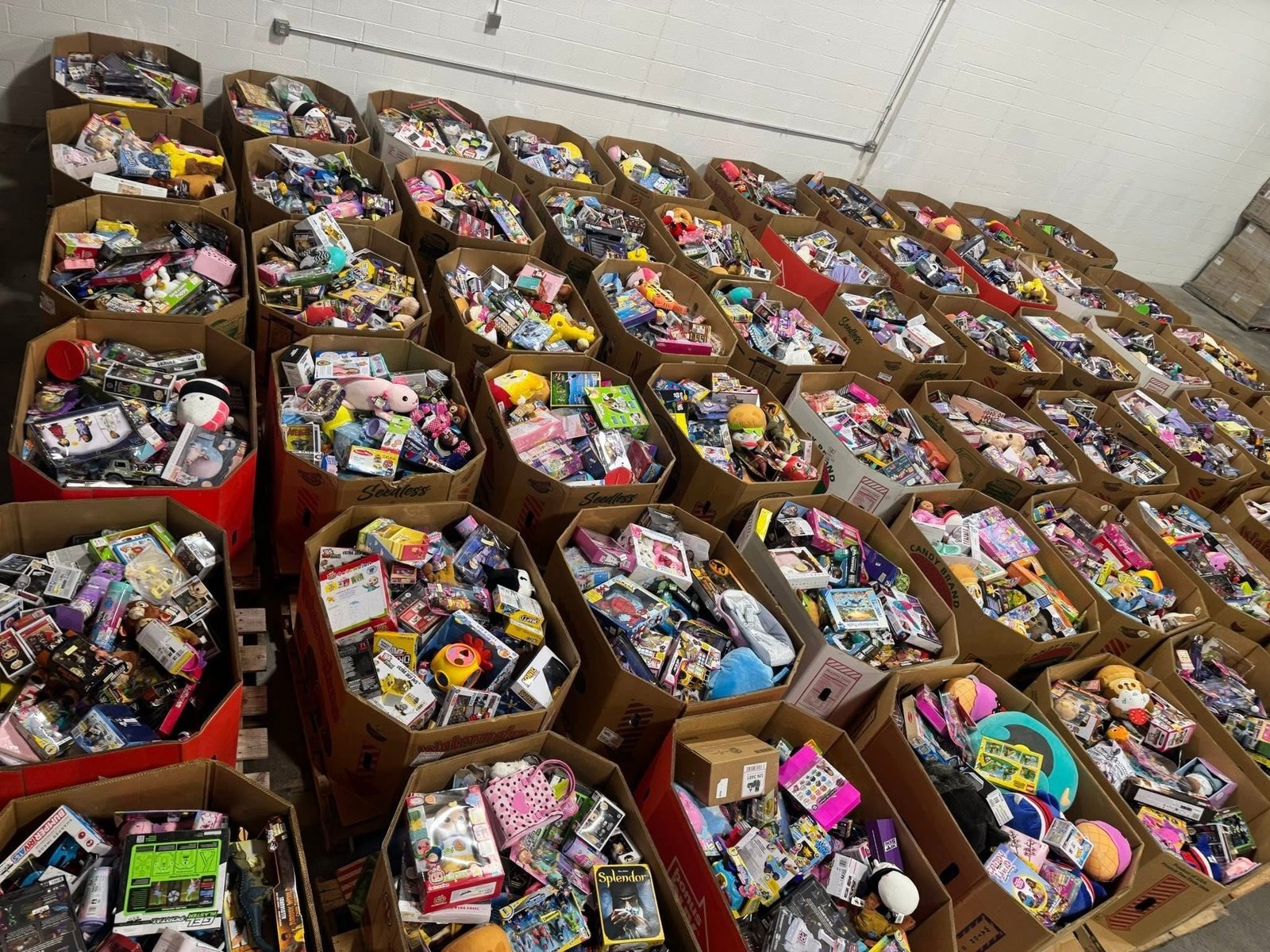 Premium Toys Liquidation 500 Pieces Per Pallet - Image 19
