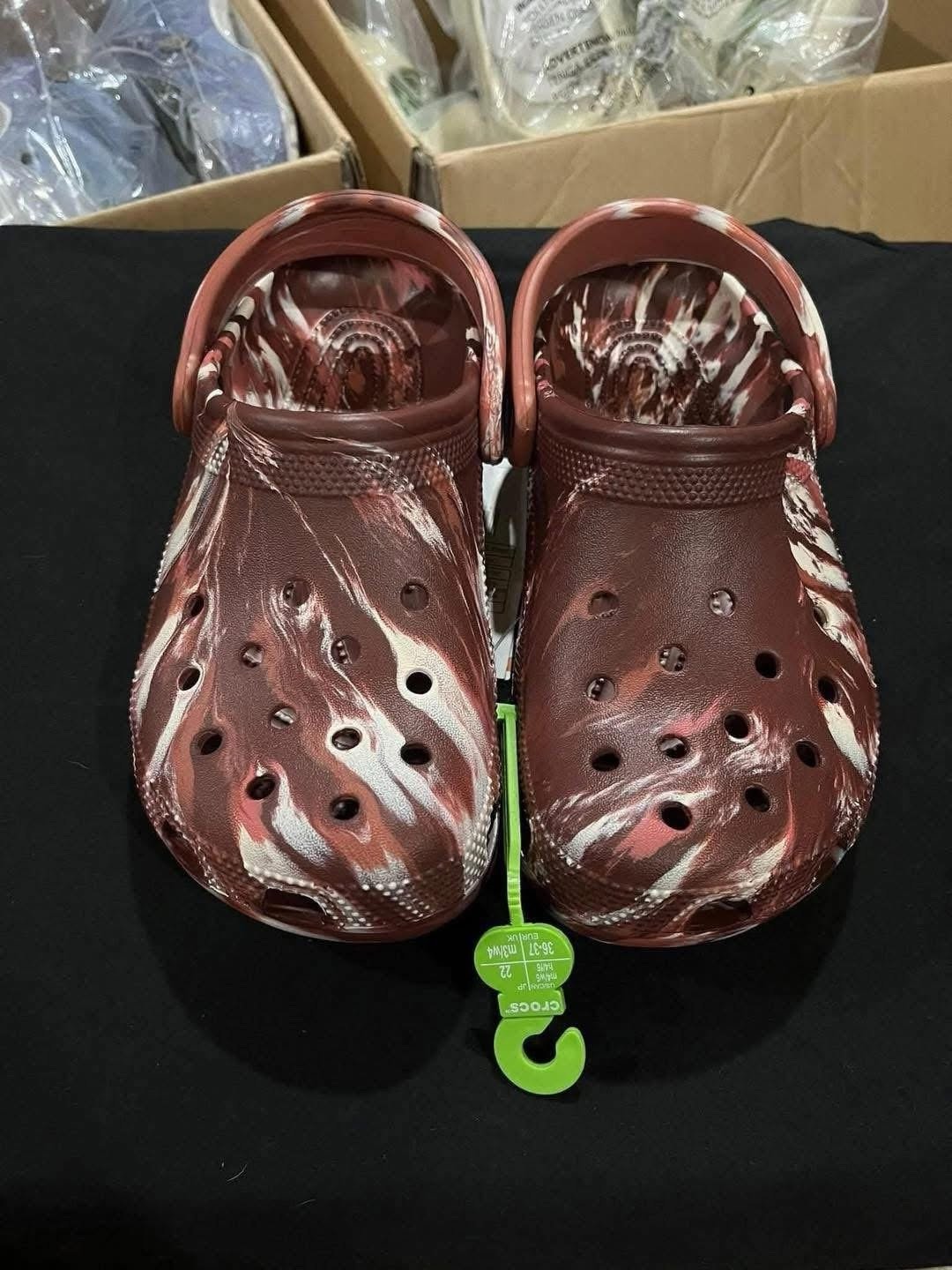 Crocs Pallet – 300 Pairs Bulk Footwear Wholesale Crocs Shoes - Image 11
