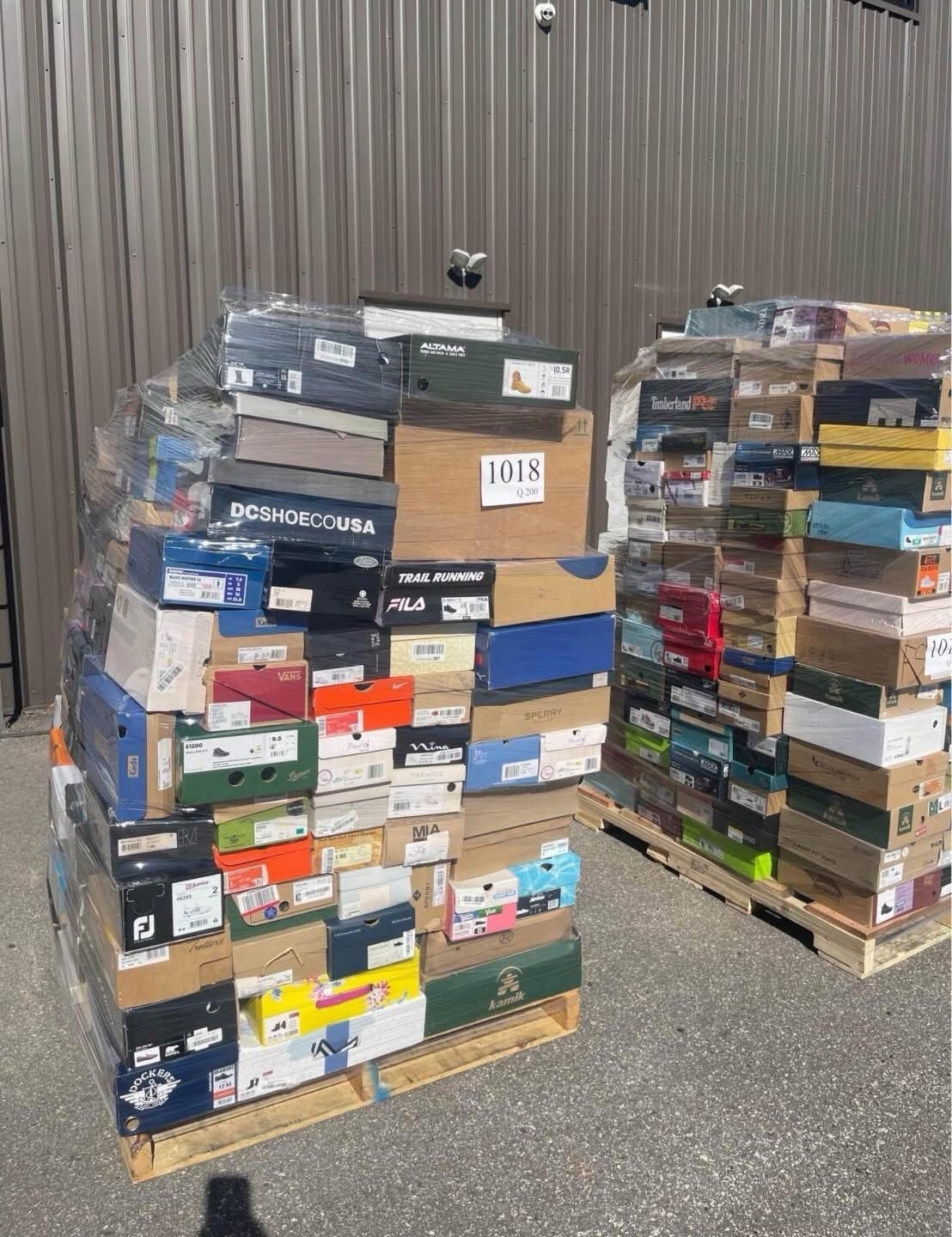 Mixed Sneakers Pallet | 200 Pairs Wholesale Athletic Shoes Bulk Deals - Image 2