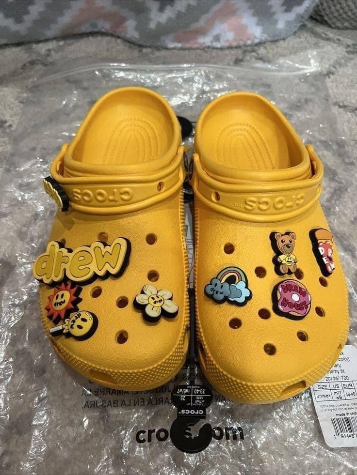 Crocs Pallet – 300 Pairs Bulk Footwear Wholesale Crocs Shoes - Image 27