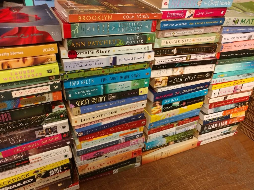 Mixed Books Pallets | 900–1000 Books Wholesale Liquidation Bulk Deals - Image 16