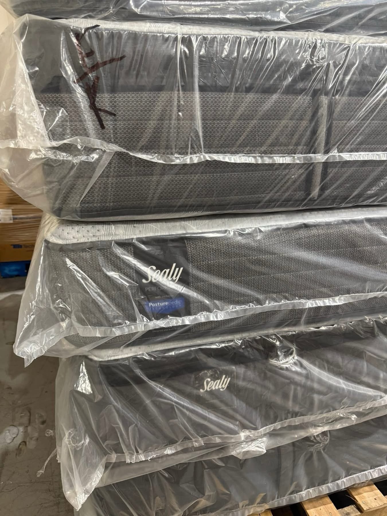 Mattress Pallets | 24 Pieces Per Pallet Wholesale Bulk Mattress Deals - Image 7