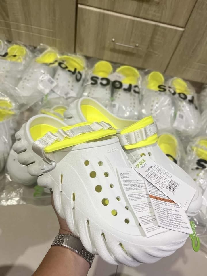 Crocs Pallet – 300 Pairs Bulk Footwear Wholesale Crocs Shoes - Image 19