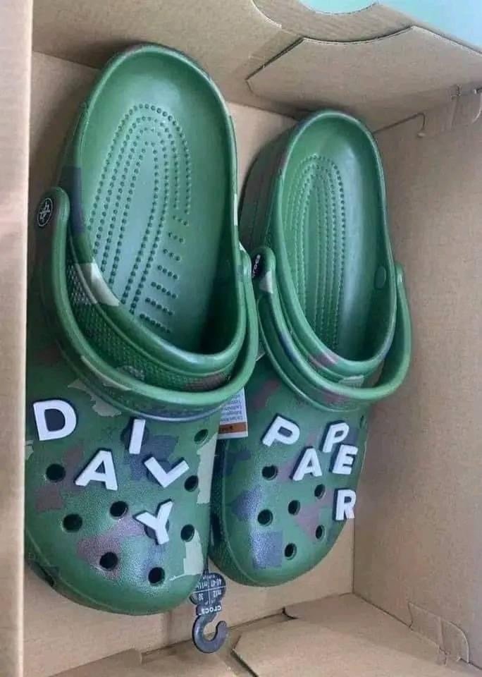 Crocs Pallet – 300 Pairs Bulk Footwear Wholesale Crocs Shoes - Image 22