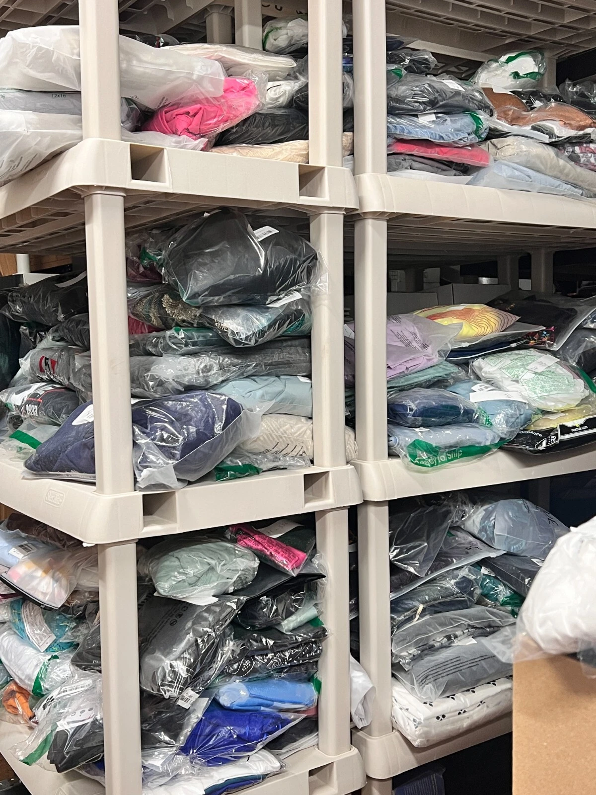 Nordstrom Return Pallets - Image 2