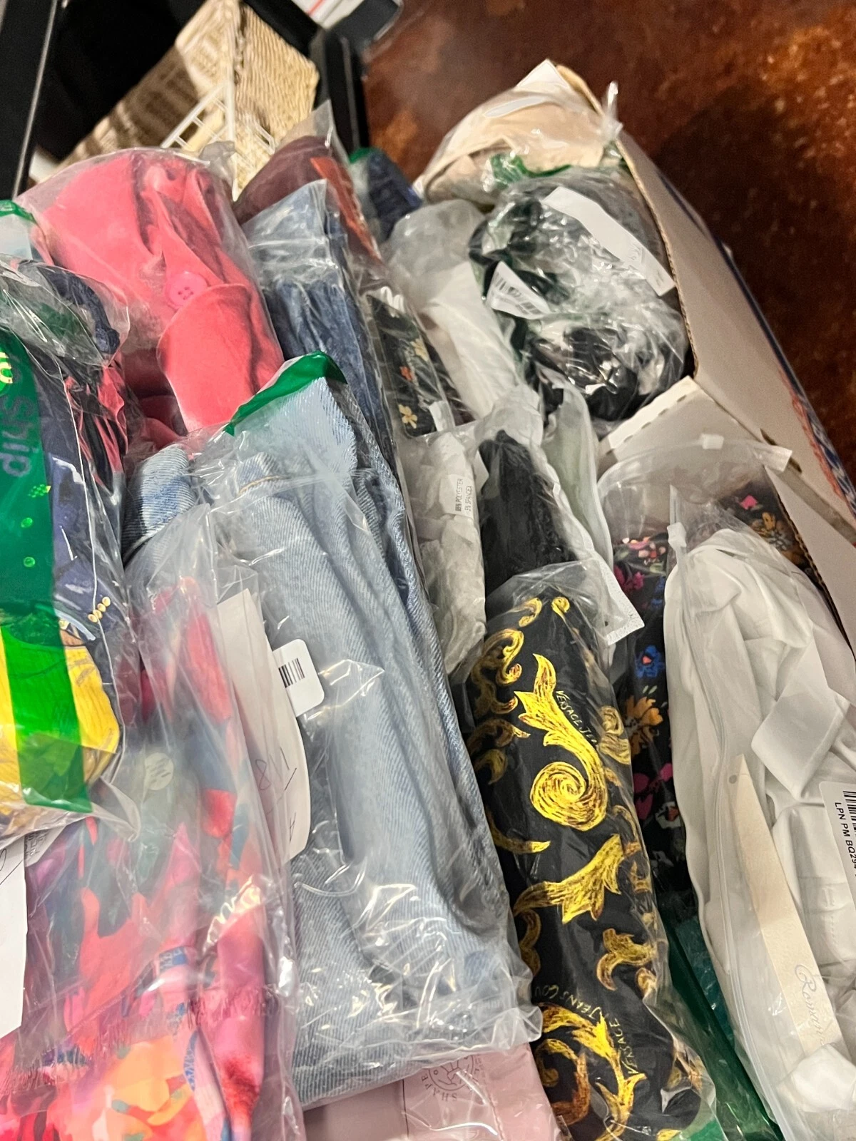 Nordstrom Return Pallets - Image 4