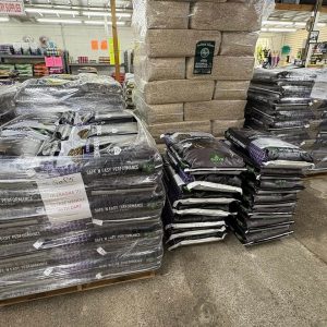 Poultry Feed Pallet – Bulk Chicken Feed Starter, Grower & Finisher