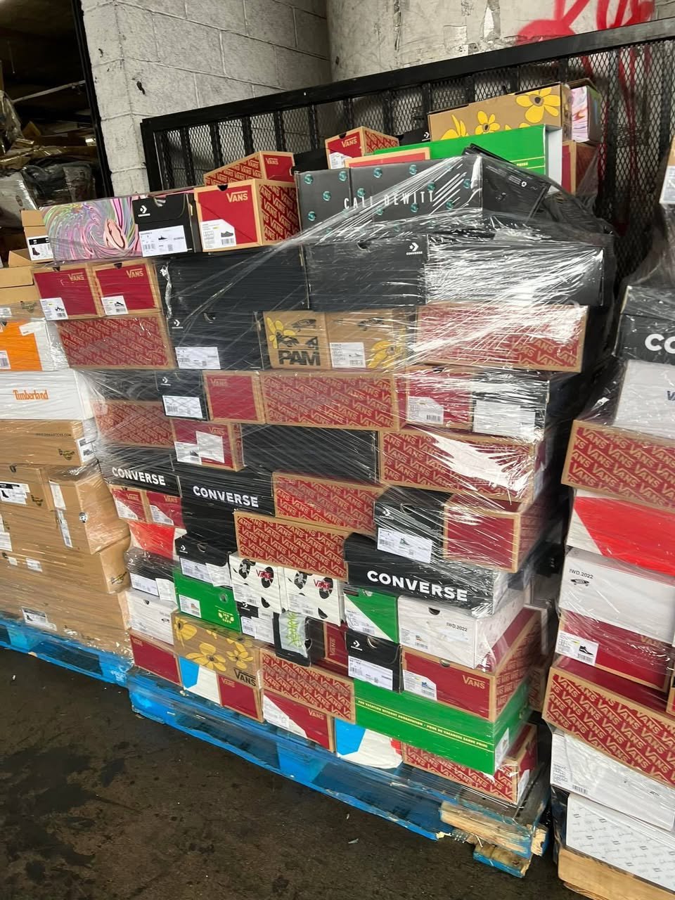 Shoes & Sneakers Pallets for Sale - Image 15