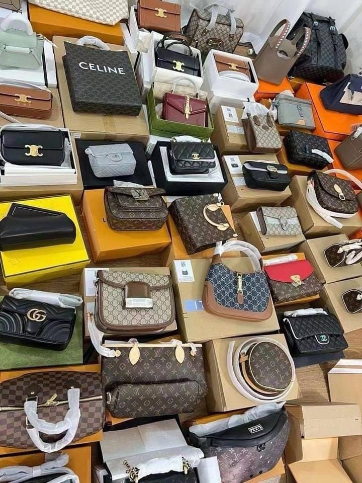 Branded Ladies Handbags Pallet – 200 Pieces Luxury Designer Bags Wholesale - Image 2