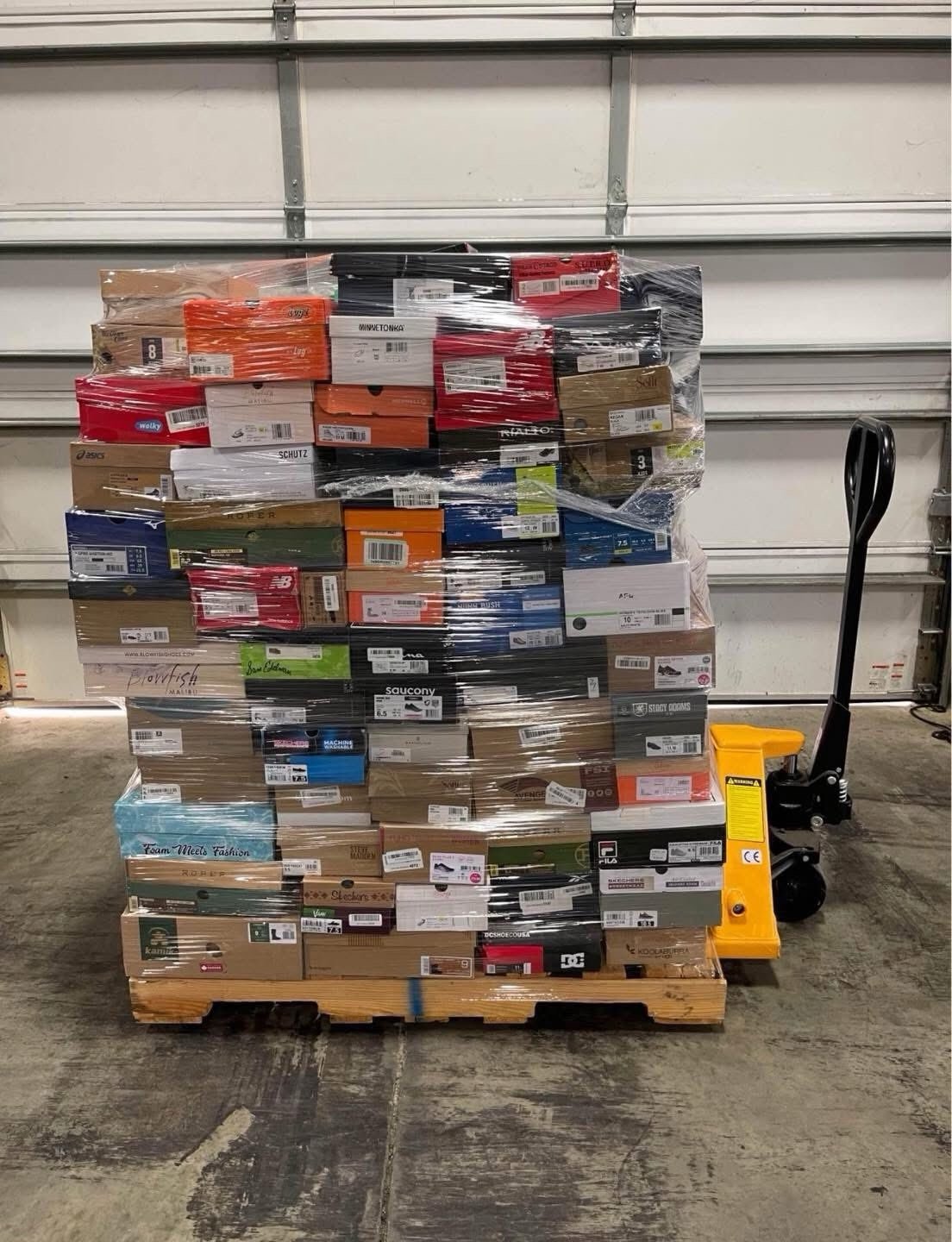 Mixed Sneakers Pallet | 200 Pairs Wholesale Athletic Shoes Bulk Deals - Image 10