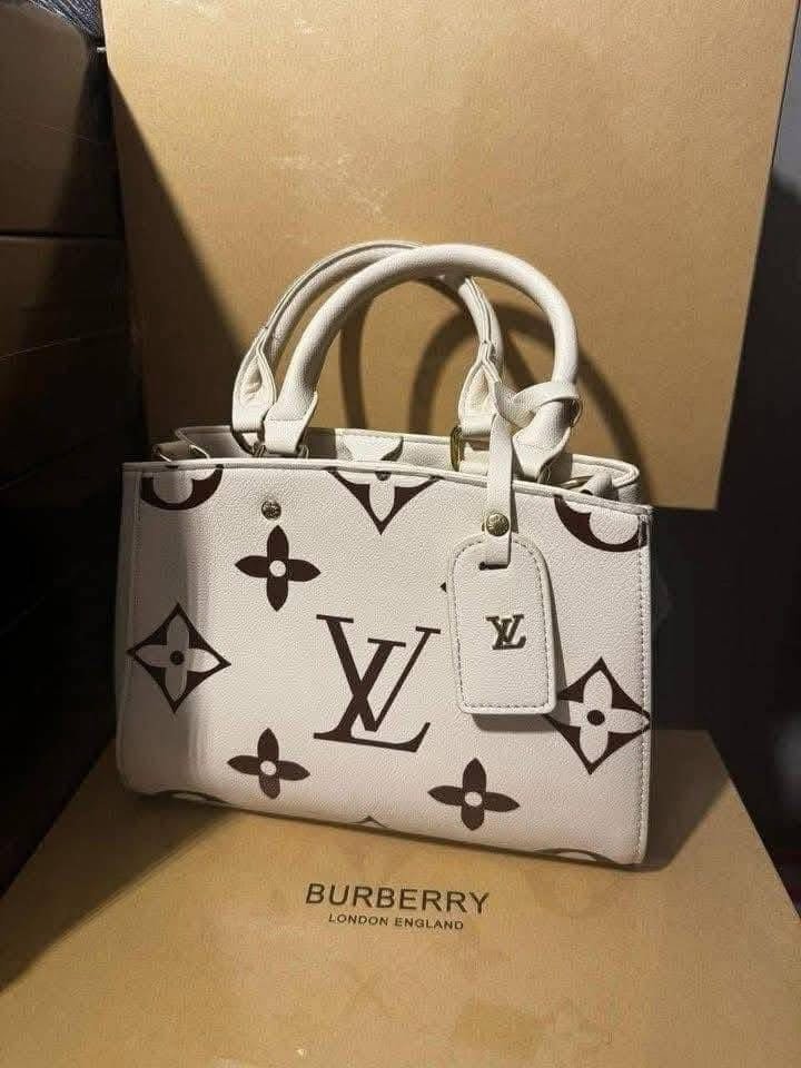 Branded Ladies Handbags Pallet – 200 Pieces Luxury Designer Bags Wholesale - Image 6