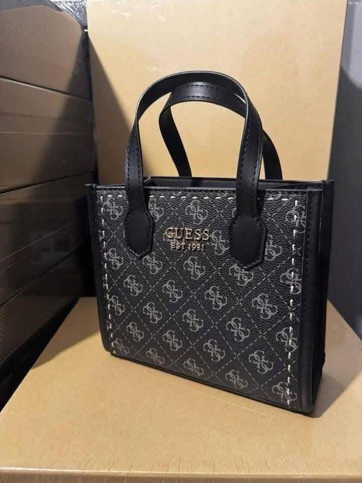 Branded Ladies Handbags Pallet – 200 Pieces Luxury Designer Bags Wholesale - Image 19